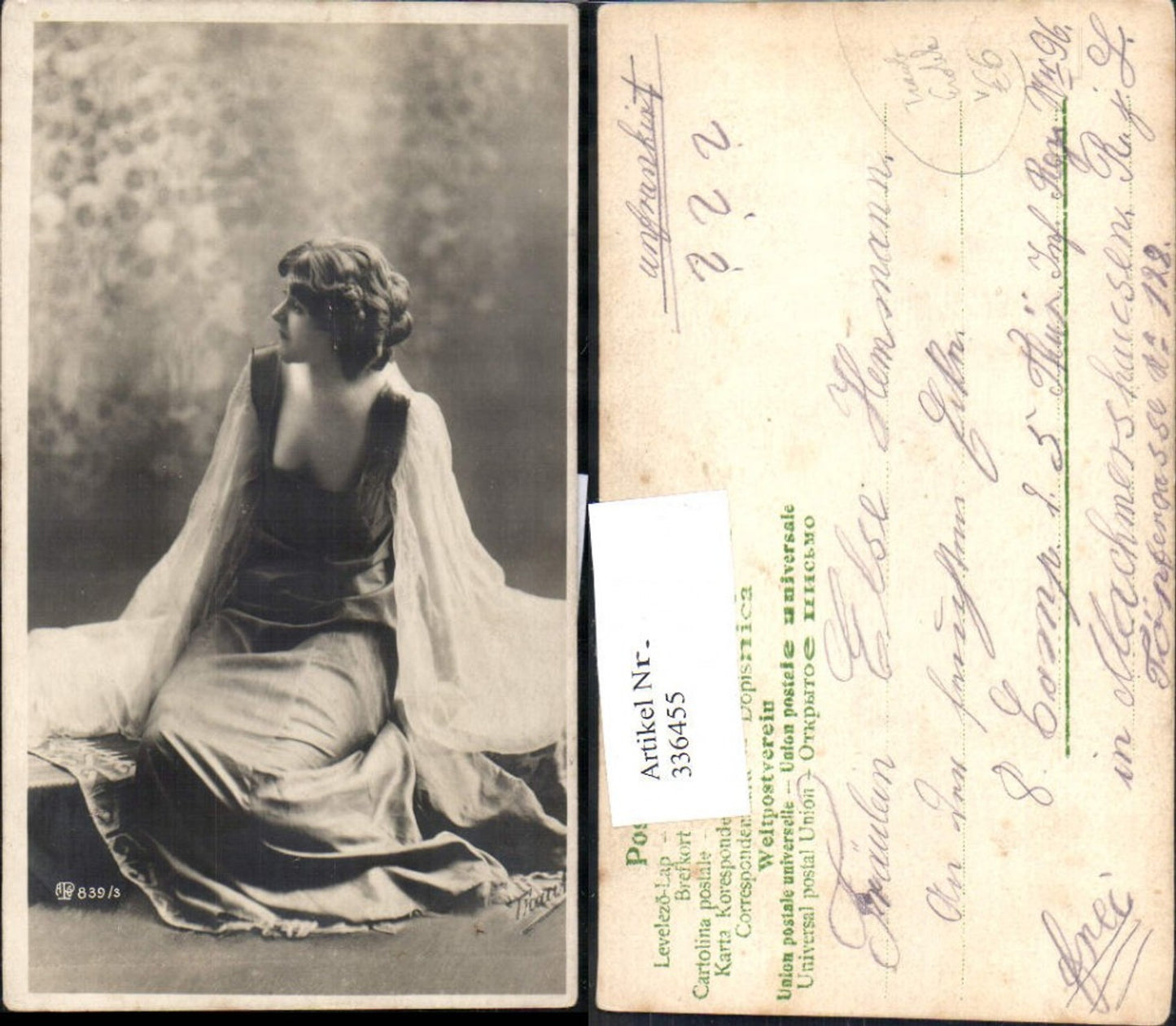 336455,Frau Erotik Kleid m. Ausschnitt pub Traub