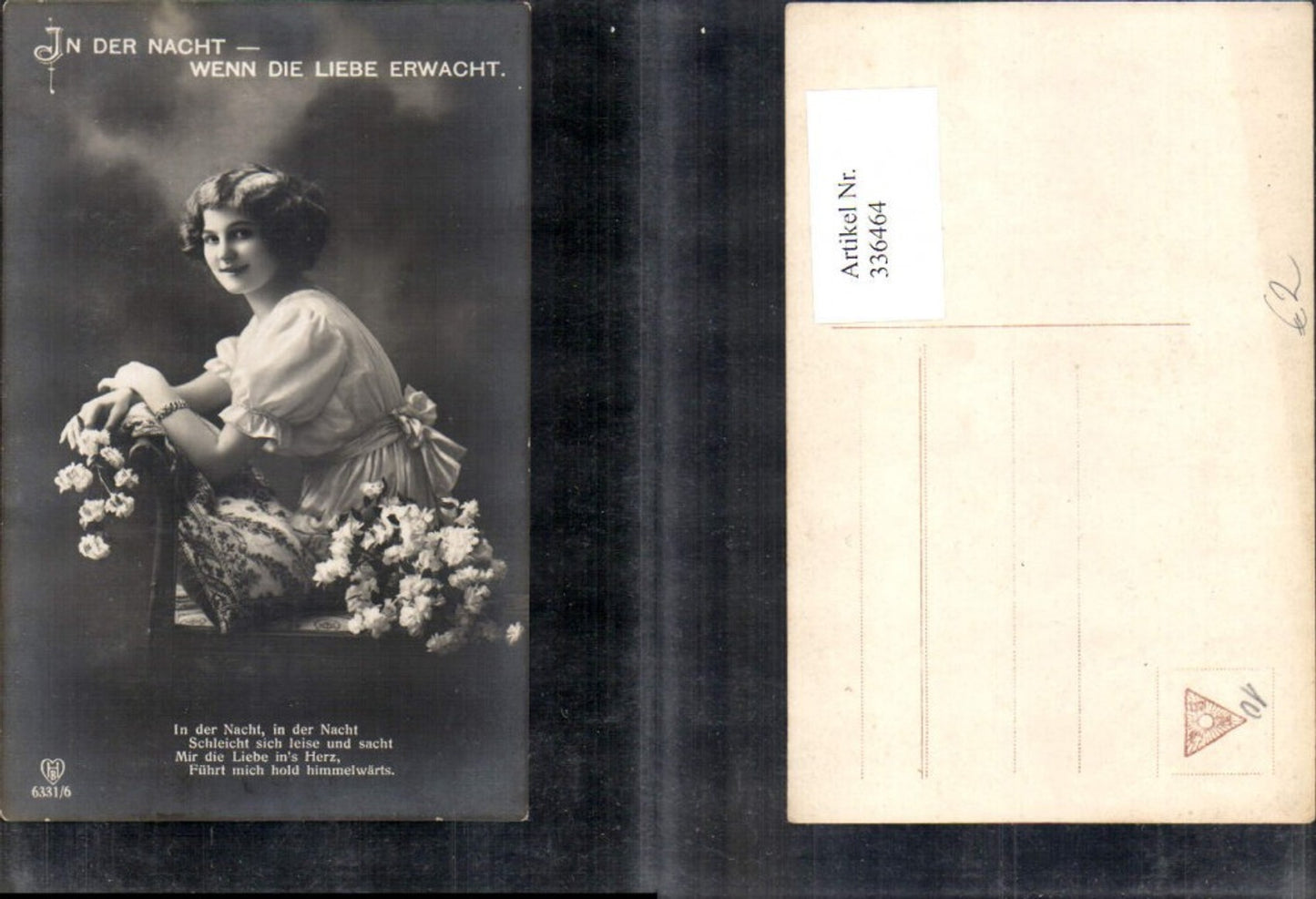 336464,Frau m. Blumenstrauß Blumen a. Bank sitzend Spruch Liebe