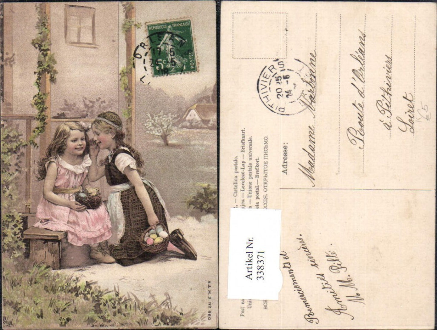 338371,Künstler Ak Kinder Mädchen flüstern u. lachen v. Haus Ostern Küken Ostereier