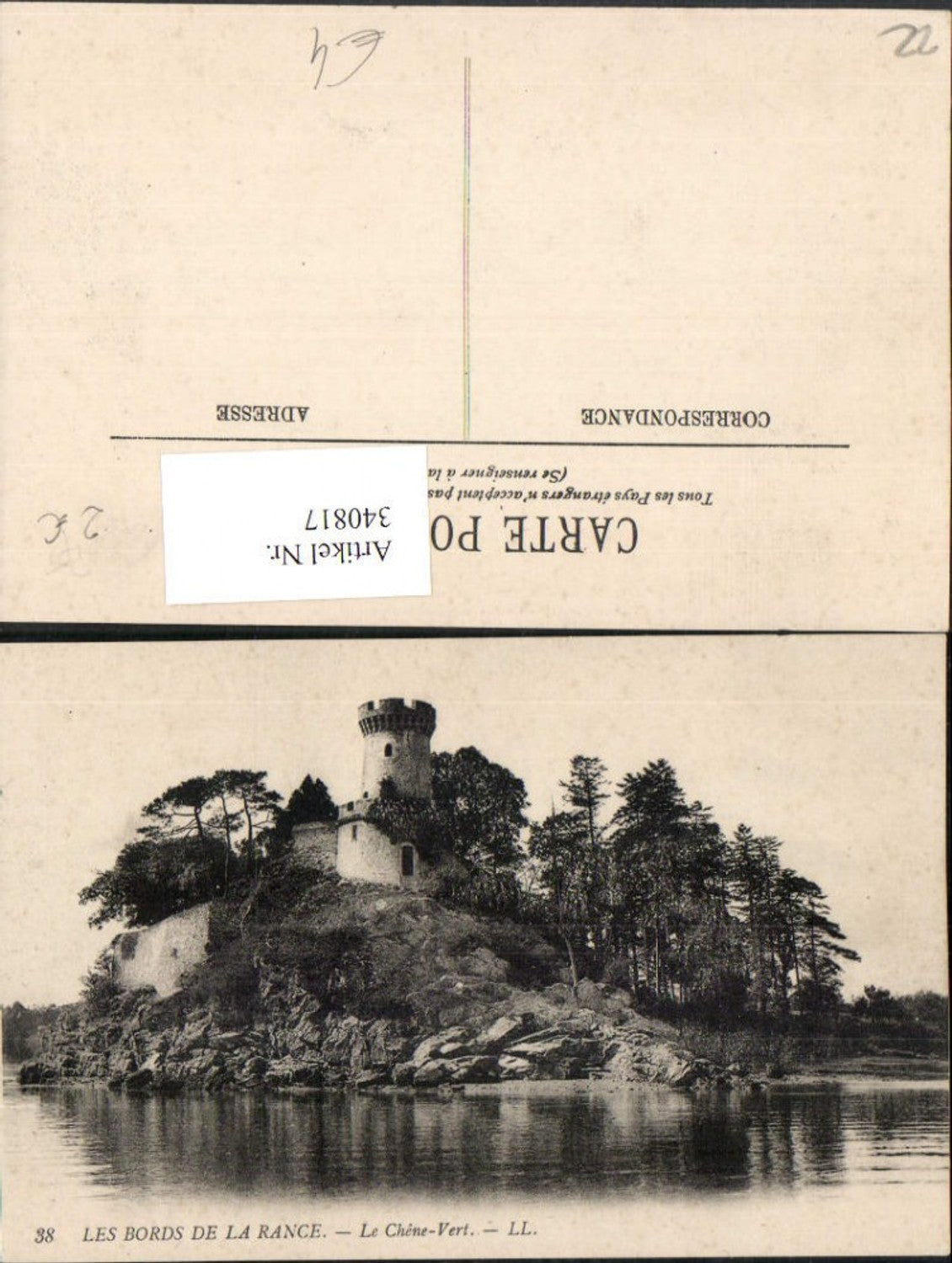 340817,Bretagne Cote-Amor Les Bords de la Rance Le Chene-Vert Burg Turn
