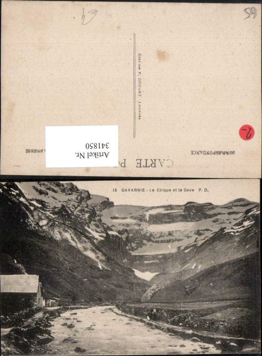 341850,Midi-Pyrenees Hautes-Pyrenees Gavarnie Le Cirque et le Gave Fluss Bergkulisse