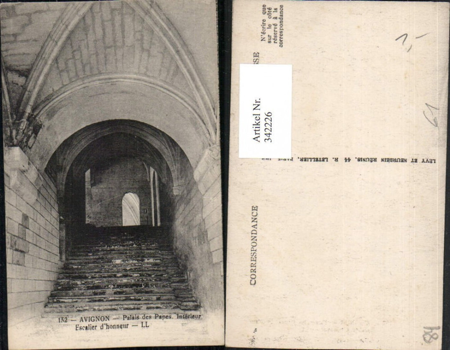 342226,Provence-Alpes-Cote-Azur Vaucluse Avignon Palais des Papes Interieur Escalier d'honneur