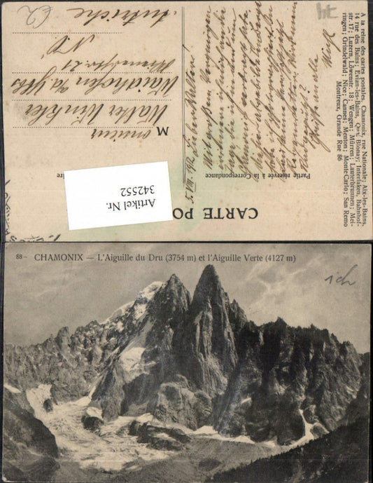342552,Rhone-Alpes Haute-Savoie Chamonix L'Aiguille du Dru et l'Aiguille Verte Bergkulisse