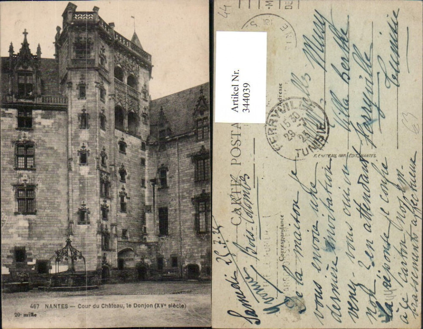 344039,Pays de la Loire Loire-Atlantique Nantes Cour du Chateau Schloss Brunnen