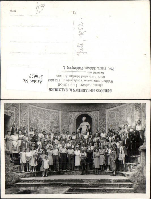 346627,Foto AK Salzburg Schloss Hellbrunn Wasserspiele Gruppenbild 1952