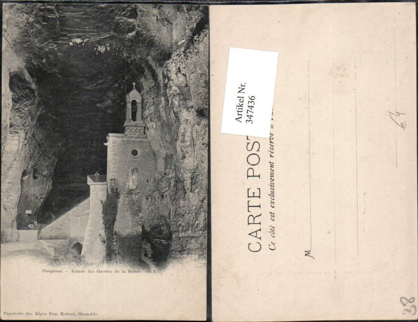 347436,Rhone-Alpes Isere Dauphine Entree des Grottes de la Balme Grotte