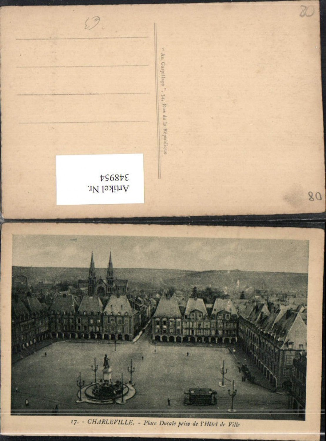 348954,Champagne-Ardenne Ardennes Charleville Place Ducale prise de l'Hotel de Ville