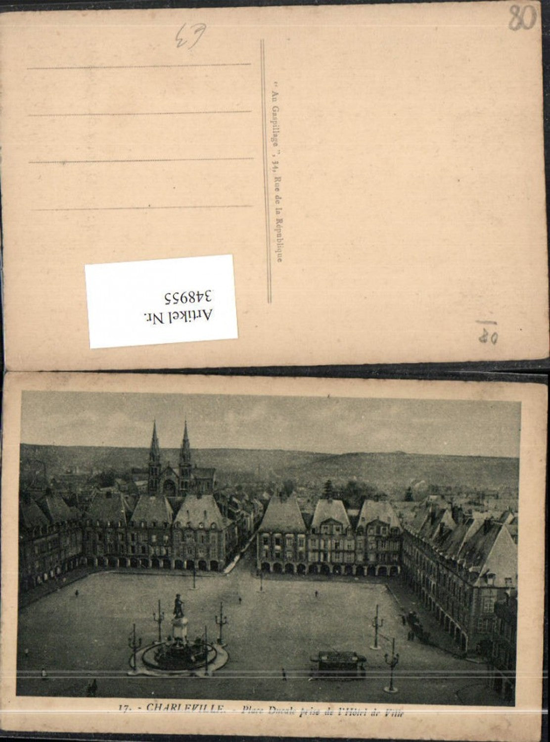 348955,Champagne-Ardenne Ardennes Charleville Place Ducale prise de l'Hotel de Ville