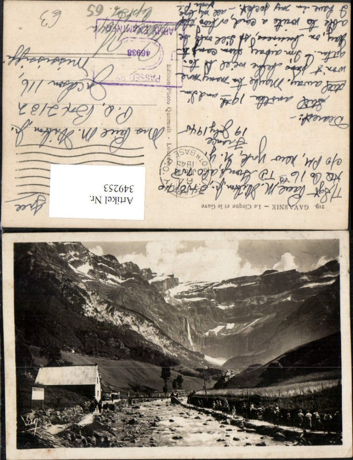 349253,Midi-Pyrenees Hautes-Pyrenees Gavarnie Le Cirque et le Gave Bergkulisse