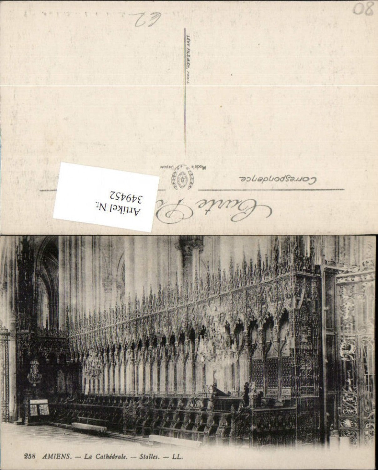 349452,Picardie Somme Amiens La Cathedrale Stalles Kirche Chorgestühl