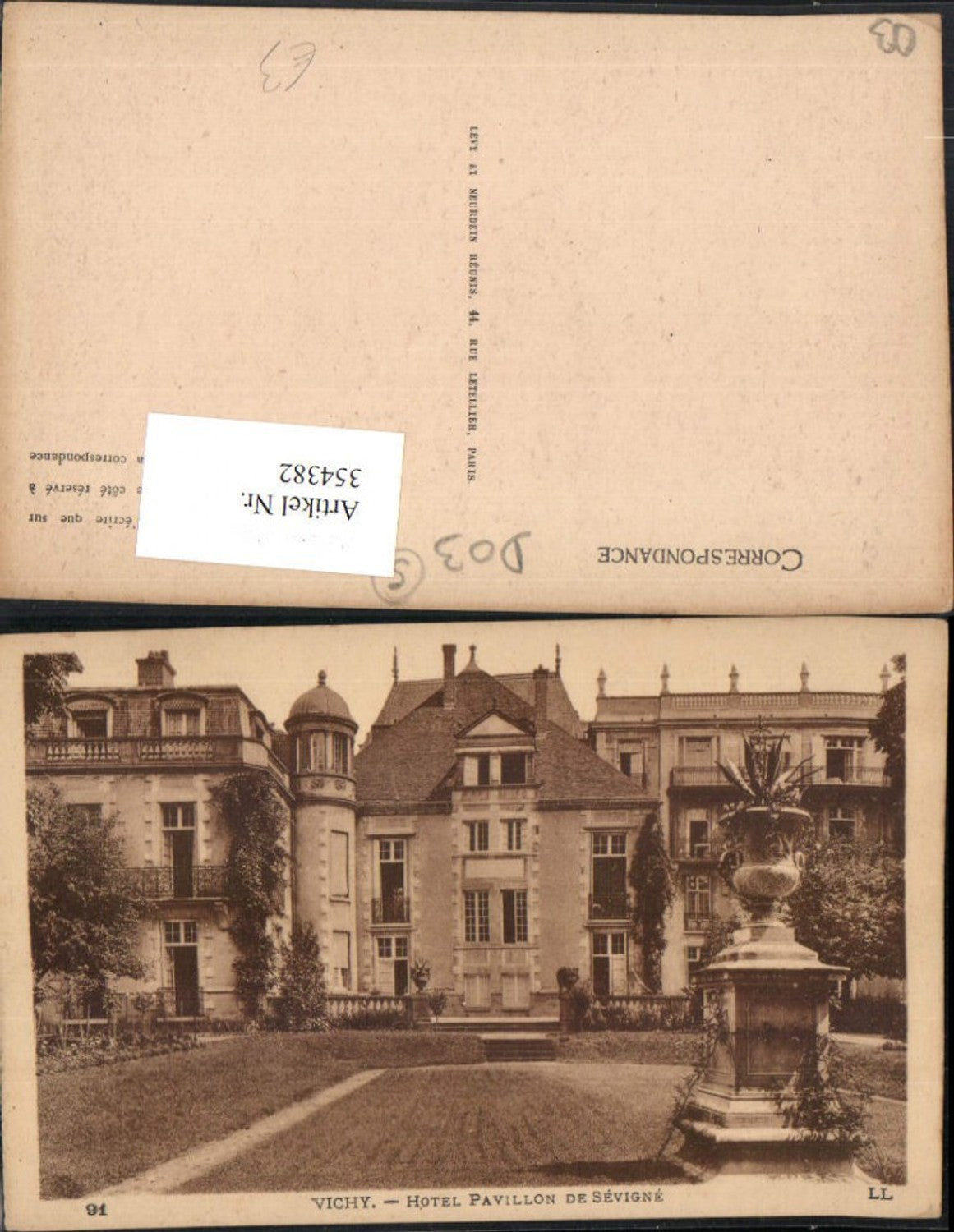 354382,Auvergne Allier Vichy Hotel Pavillon de Sevigne Gebäude