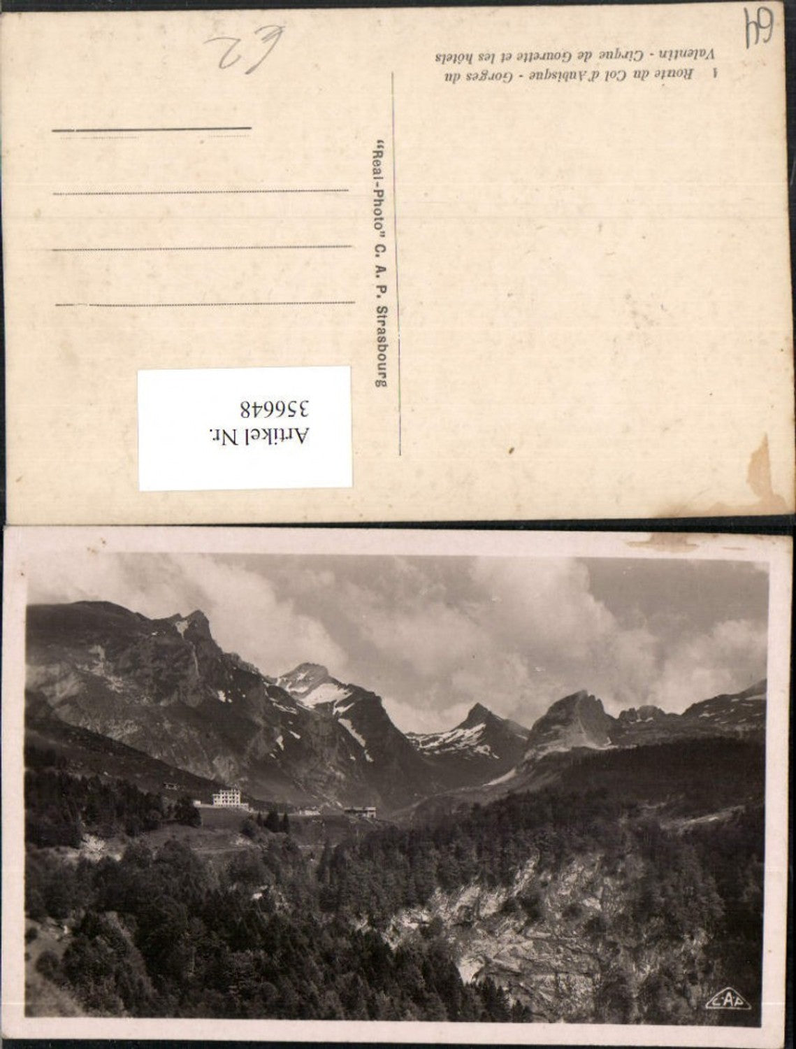 356648,Aquitanien Pyrenees-Atlantiques Route du Col d'Aubisque Gorges du Valentin Bergkulisse