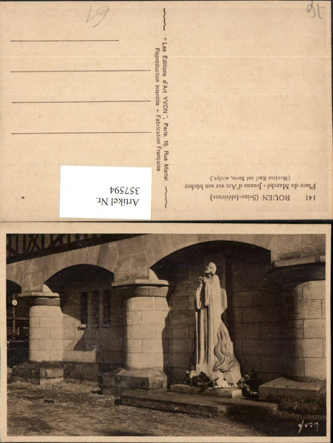 357594,Haute-Normandie Seine-Maritime Rouen Place du Marche Jeanne d'Arc sur son bucher Statue