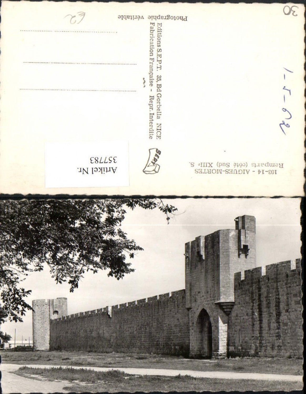357783,Languedoc-Roussillon Gard Aigues-Mortes Remparts Wehrmauer Zinnen