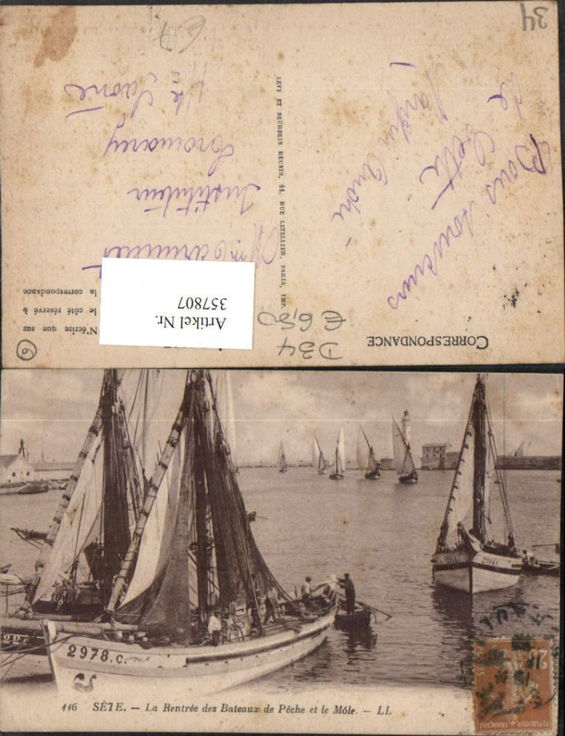 357807,Languedoc-Roussillon Herault Sete La Rentree des Bateaux de Peche et le Mle Segelboote
