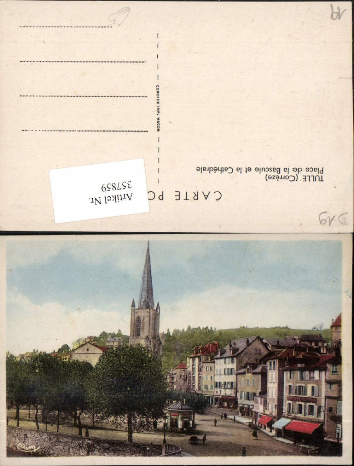 357859,Limousin Correze Tulle Place de la Bascule et la Cathedrale Kirchenturm