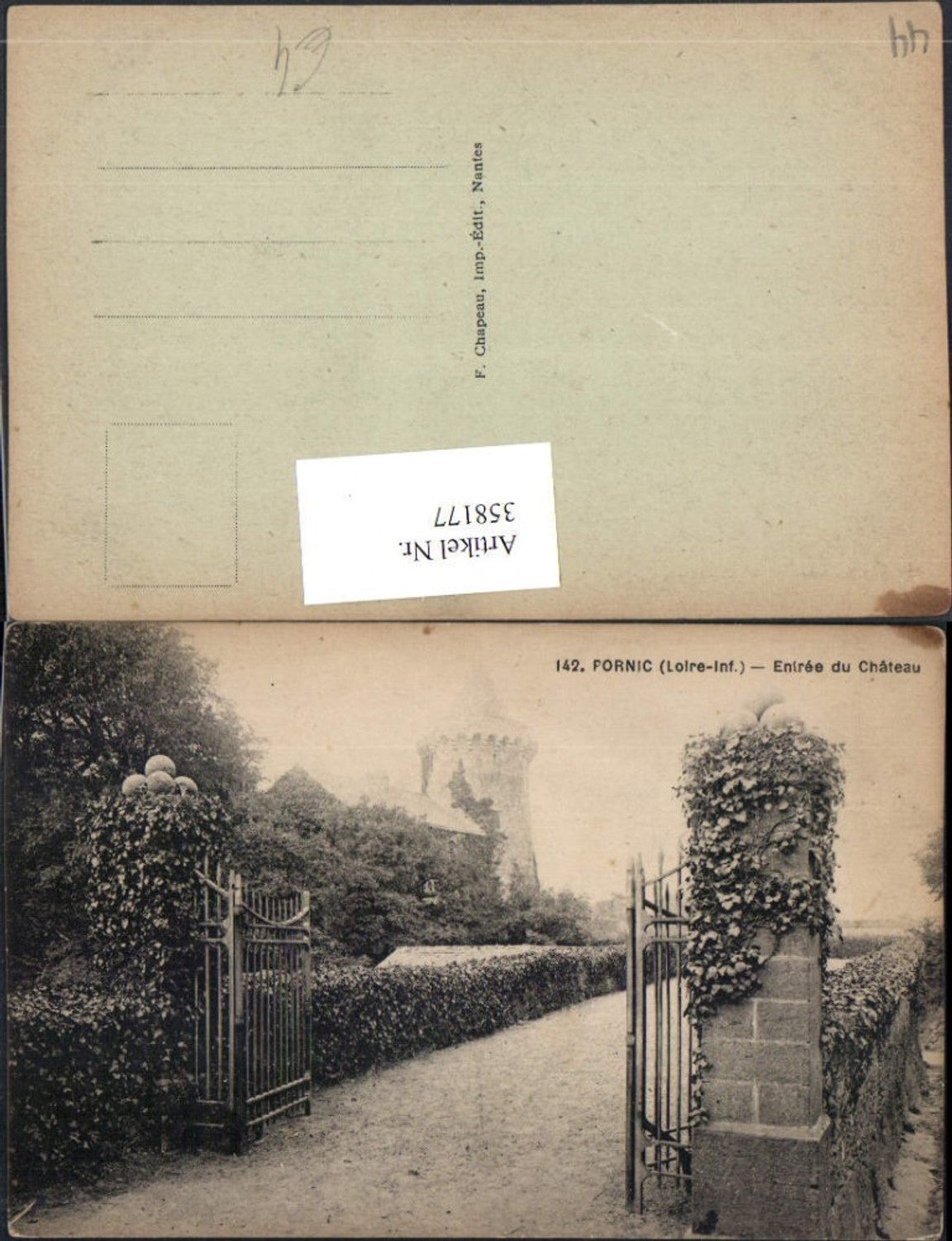 358177,Pays de la Loire Loire-Atlantique Pornic Entree du Chateau Schlosseingang