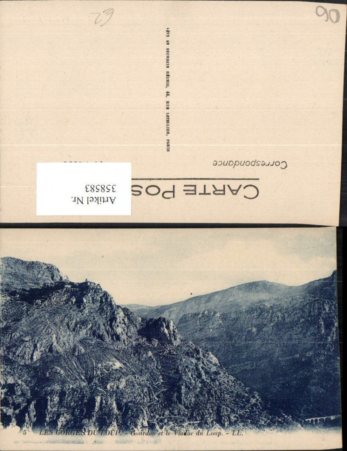 358583,Provence-Alpes-Cote-Azur Alpes-Maritimes Gorges du Loup Gourdon et Viaduc Bergkulisse