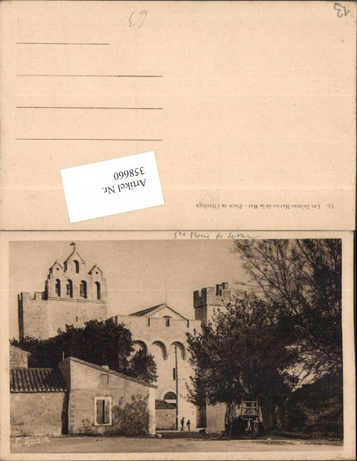 358660,Provence-Alpes-Cote-Azur Bouches-de-Rhone Saintes-Maries-de-la-Mer Place Horloge Kirche
