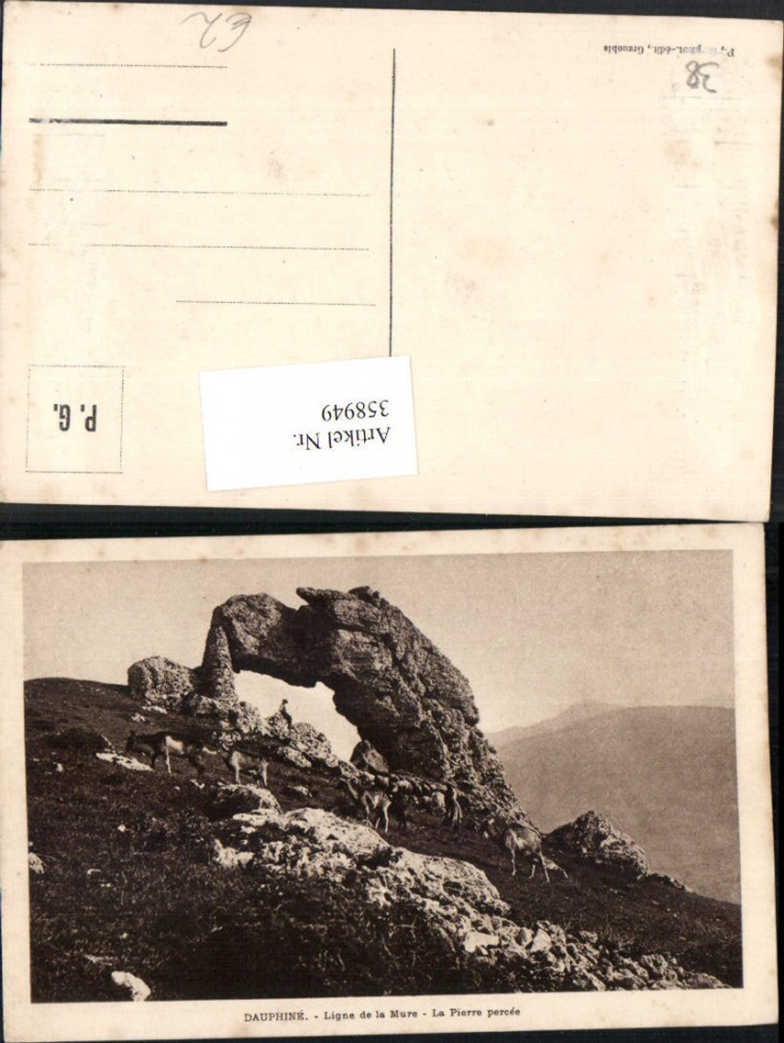 358949,Rhone-Alpes Isere Dauphine Ligne de la Mure La Pierre percee Felsen Ziegen