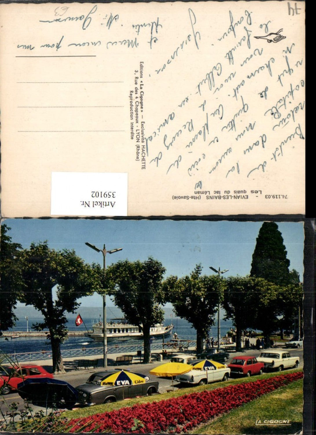 359102,Rhone-Alpes Haute-Savoie Evian-les-Bains Les quais du lac Leman Autos Schiff