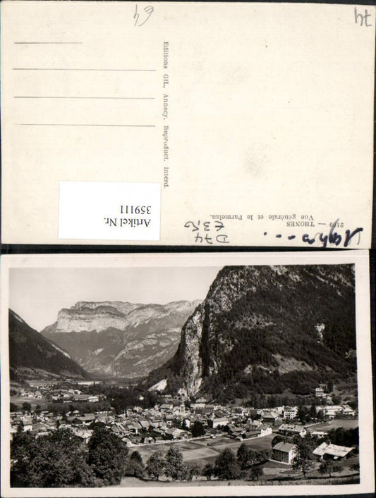 359111,Rhone-Alpes Haute-Savoie Thones Vue generale et le Parmelan Totale Bergkulisse