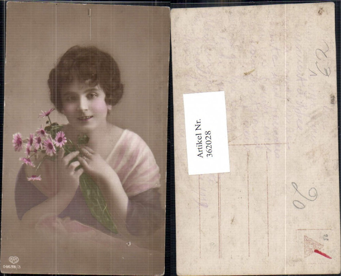 362028,Frau Blumenstrauß Blumen Margeriten pub EAS 04653/3