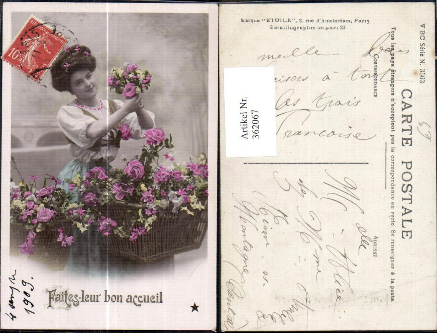 362067,Frau Korb m. Blumen Rosen Haarschmuck Blumen i. Haar Faites-leur bon accueil