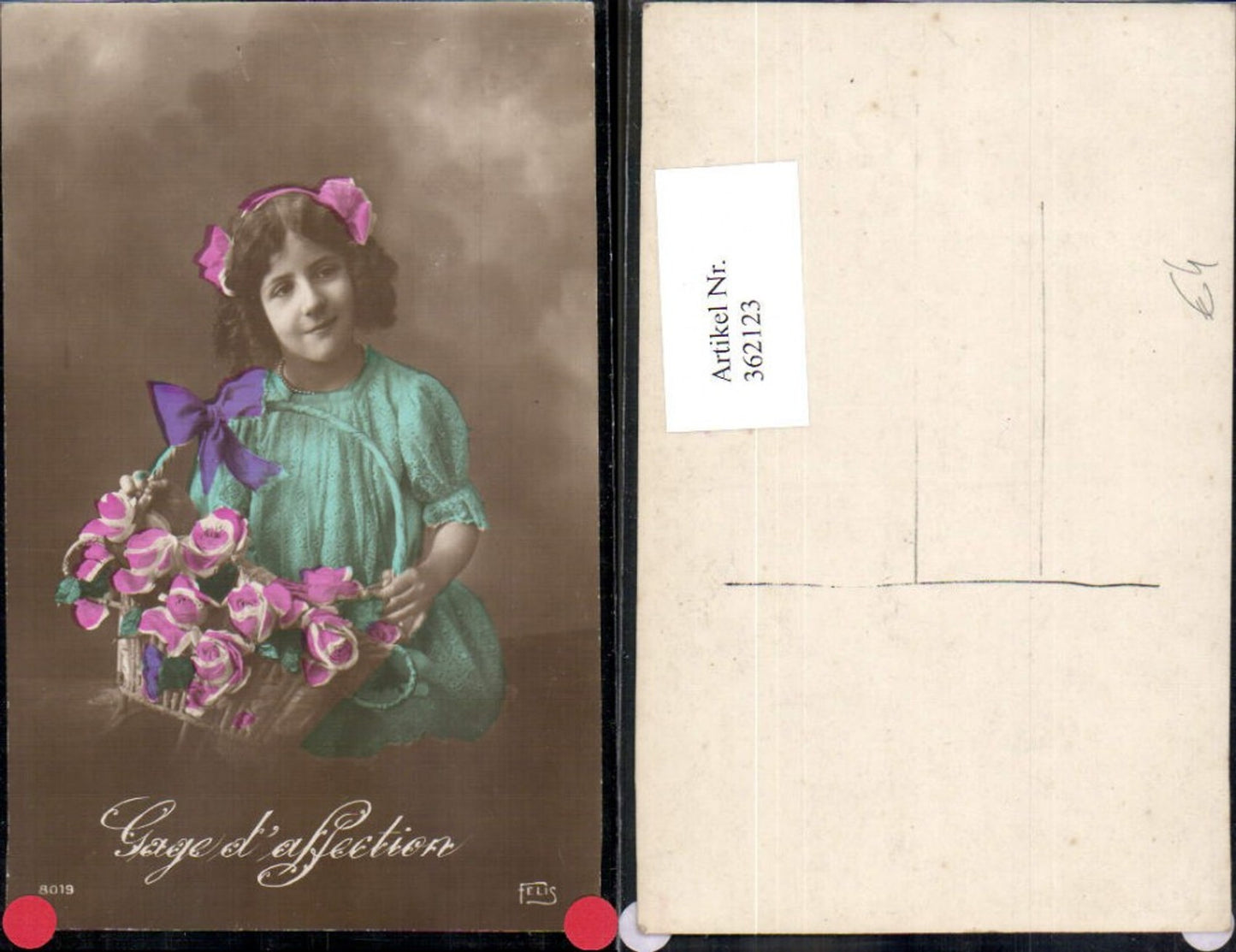 362123,Kind Mädchen Haarschleife Korb Rosen Blumen