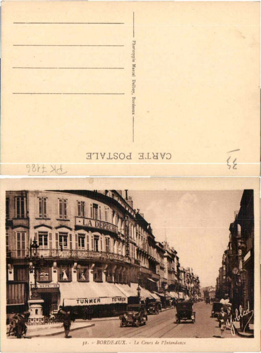 60848,Bordeaux Strassenansicht Oldtimer