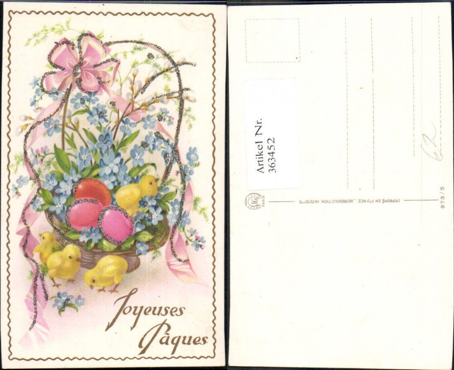 363452,Künstler Ak Ostern Korb m. Ostereier Küken Vergissmeinnicht Blumen Schleife Glitzerverzierung