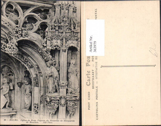 363979,Kirche Bourg Eglise de Brou Figures du Mausolee de Marguerite de Bourbon Innenansicht Statuen