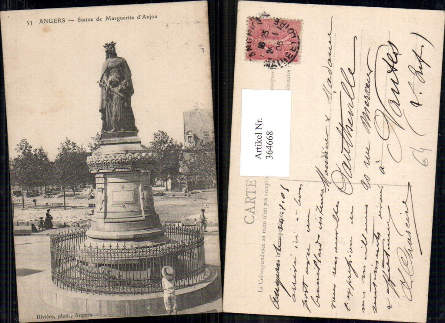 364668,Statue Angers Statue de Marguerite d Anjou