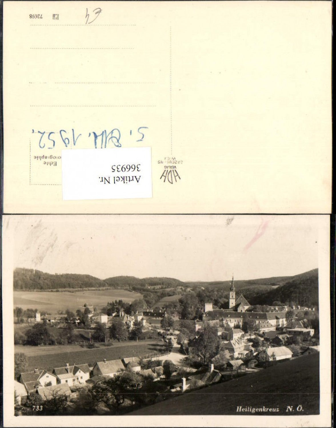 366935,Heiligenkreuz Totale m. Stift pub Foto Hubmann 733