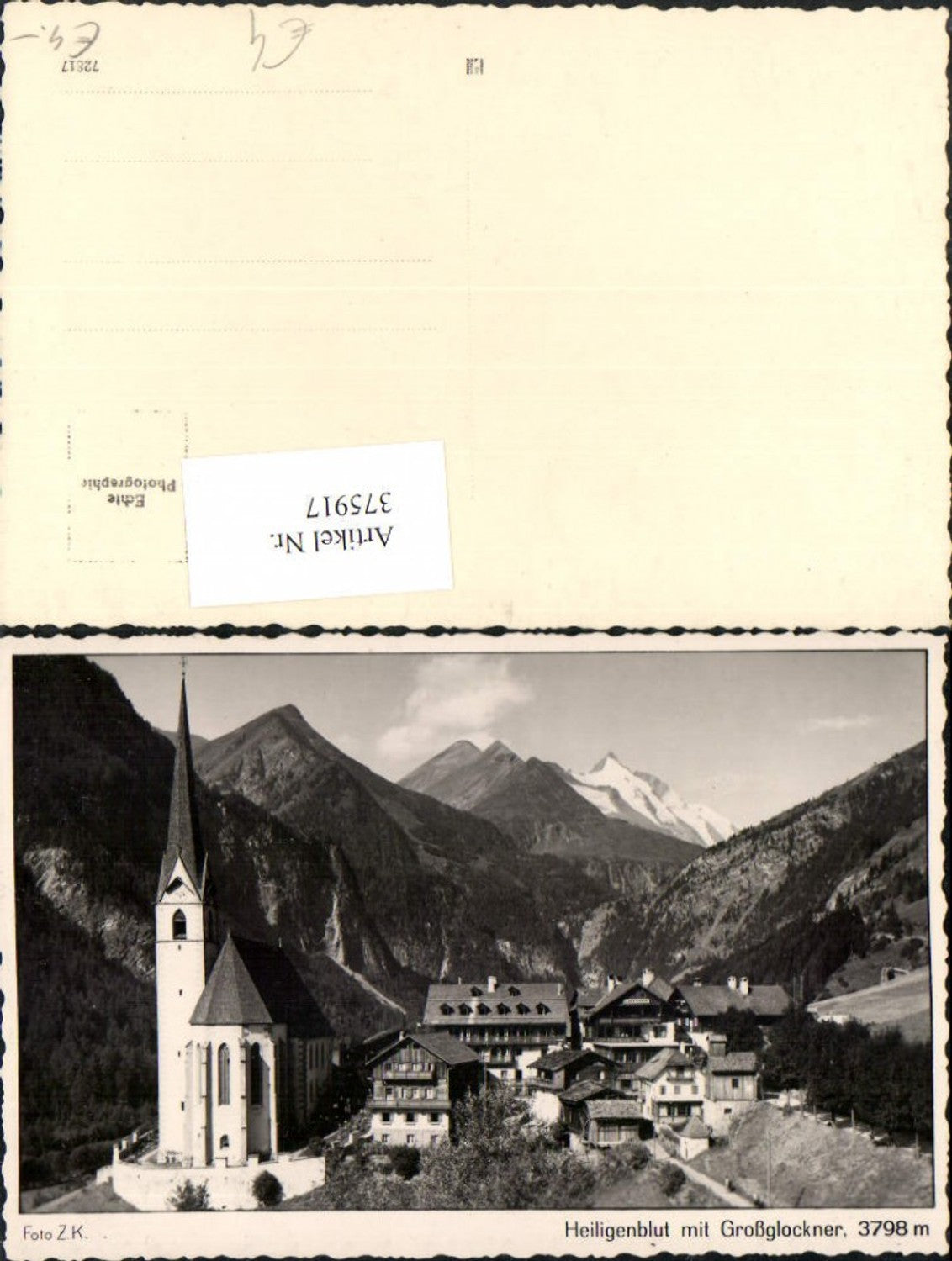 375917,Heiligenblut Totale Kirche m. Großglockner Bergkulisse