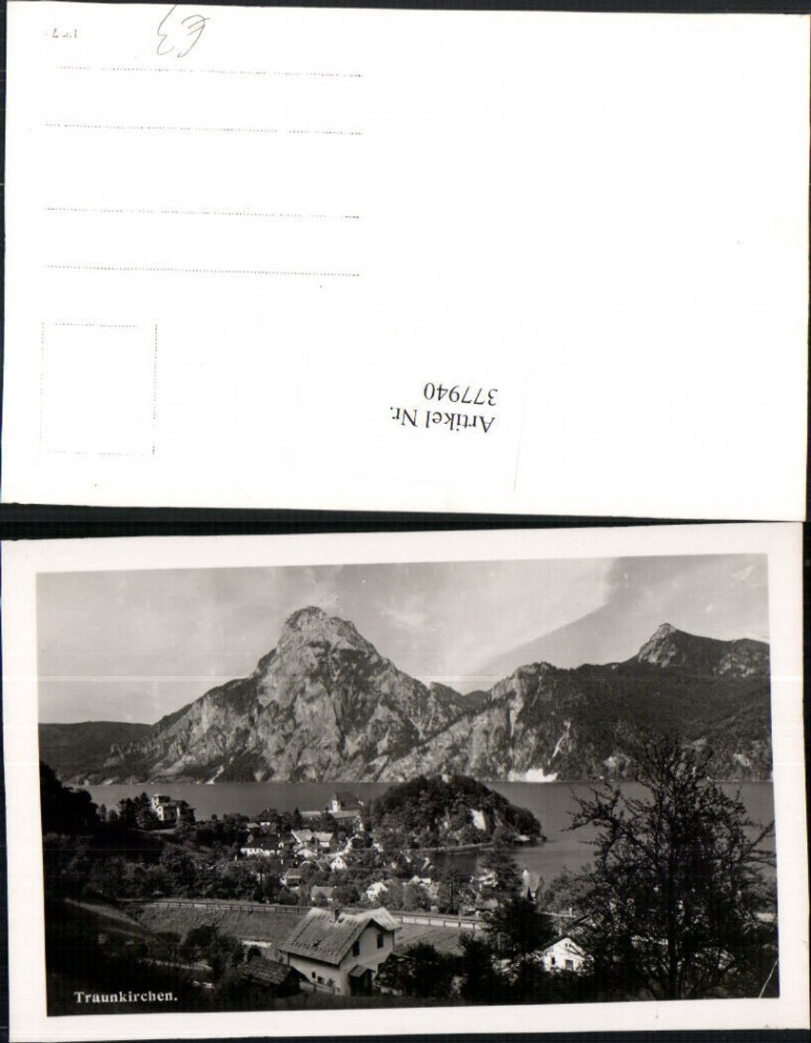 377940,Traunkirchen Totale m. Traunstein Bergkulisse
