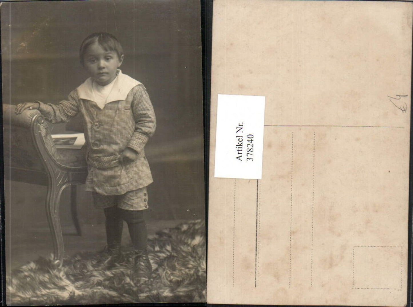 378240,Junge Bub Portrait Fellteppich