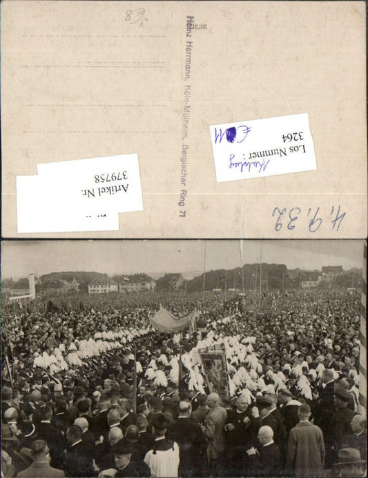 379758,Foto AK Köln Mülheim Versammlung 4.9.1932
