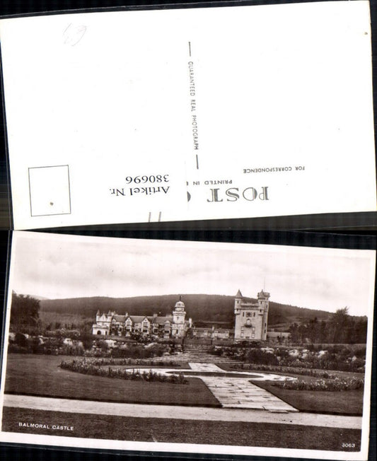 380696,Schloss Burg Balmoral Castle Teich Gartenanlage