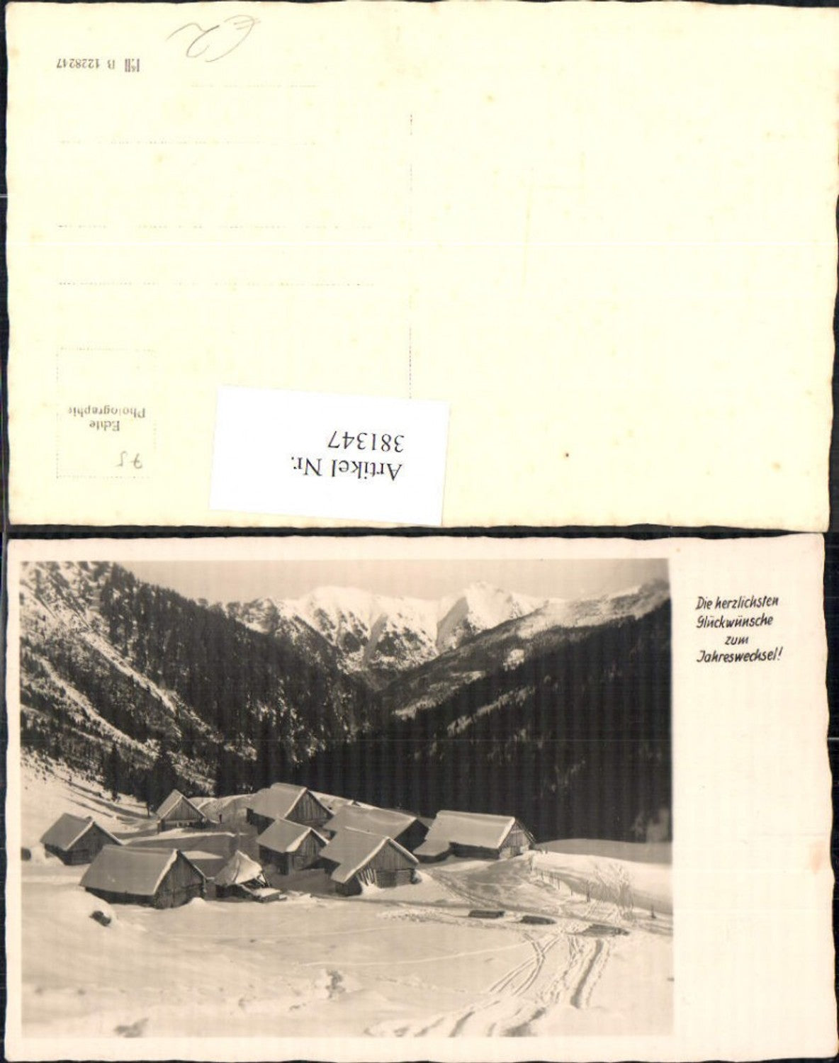 381347,Fotokunst Bergdorf Hütten Winterlandschaft Bergkulisse
