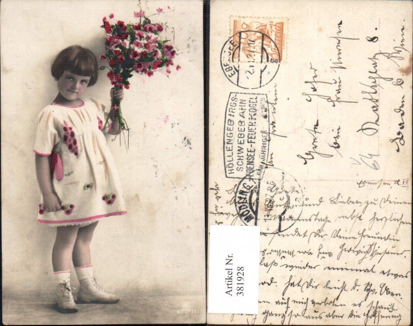 381928,Foto Ak Kind Mädchen Kleid Blumenstrauß pub RPH 6707/1