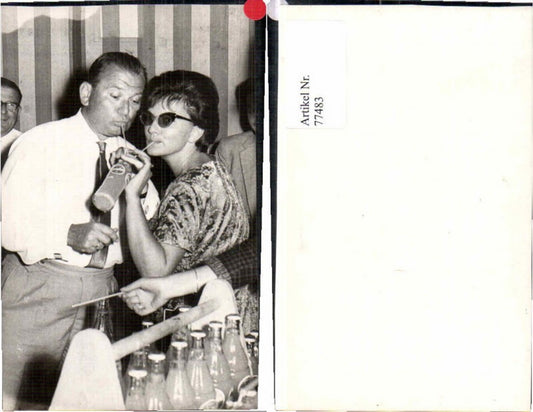 77483,Berühmte Person m. Frau Fanta Limo