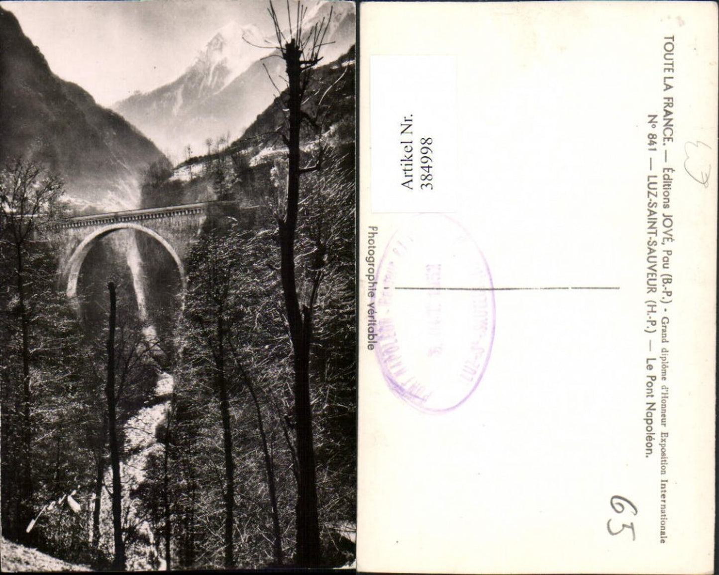 384998,Midi-Pyrenees Hautes-Pyrenees Luz-Saint-Sauvuer Le Pont Napoleon Brücke Bergkulisse