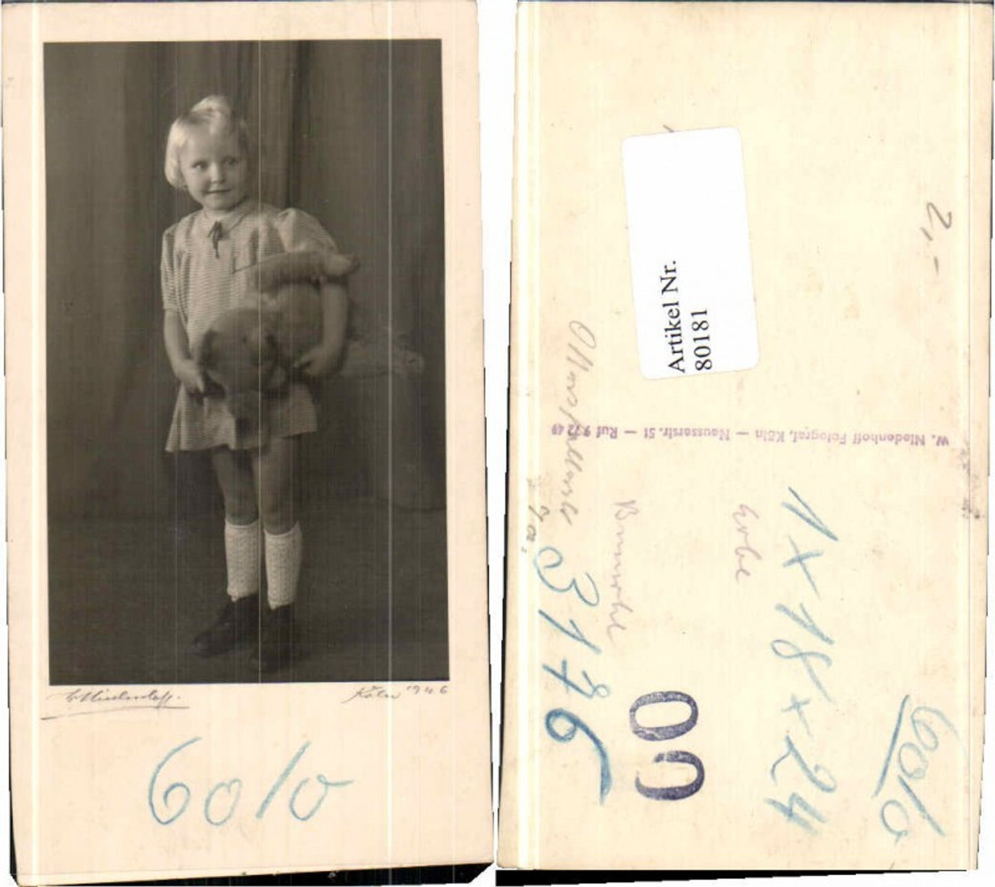 80181,Mädchen m. Teddy Teddybär Kleid 1946