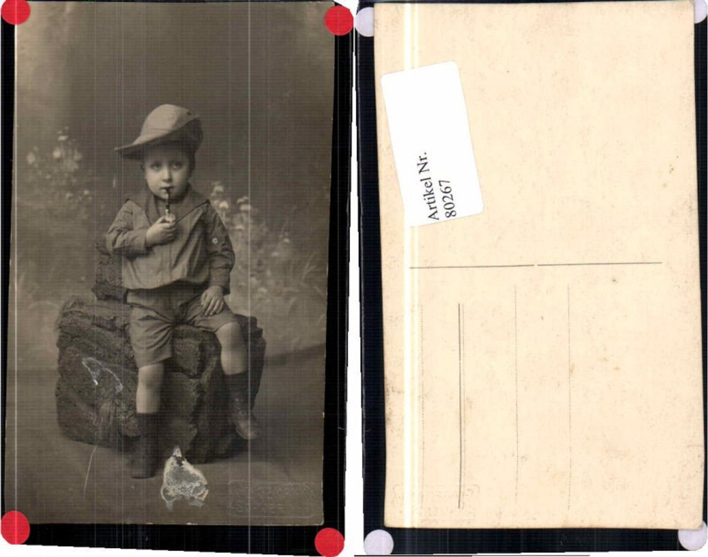 80267,Junge m. Hut raucht Pfeife