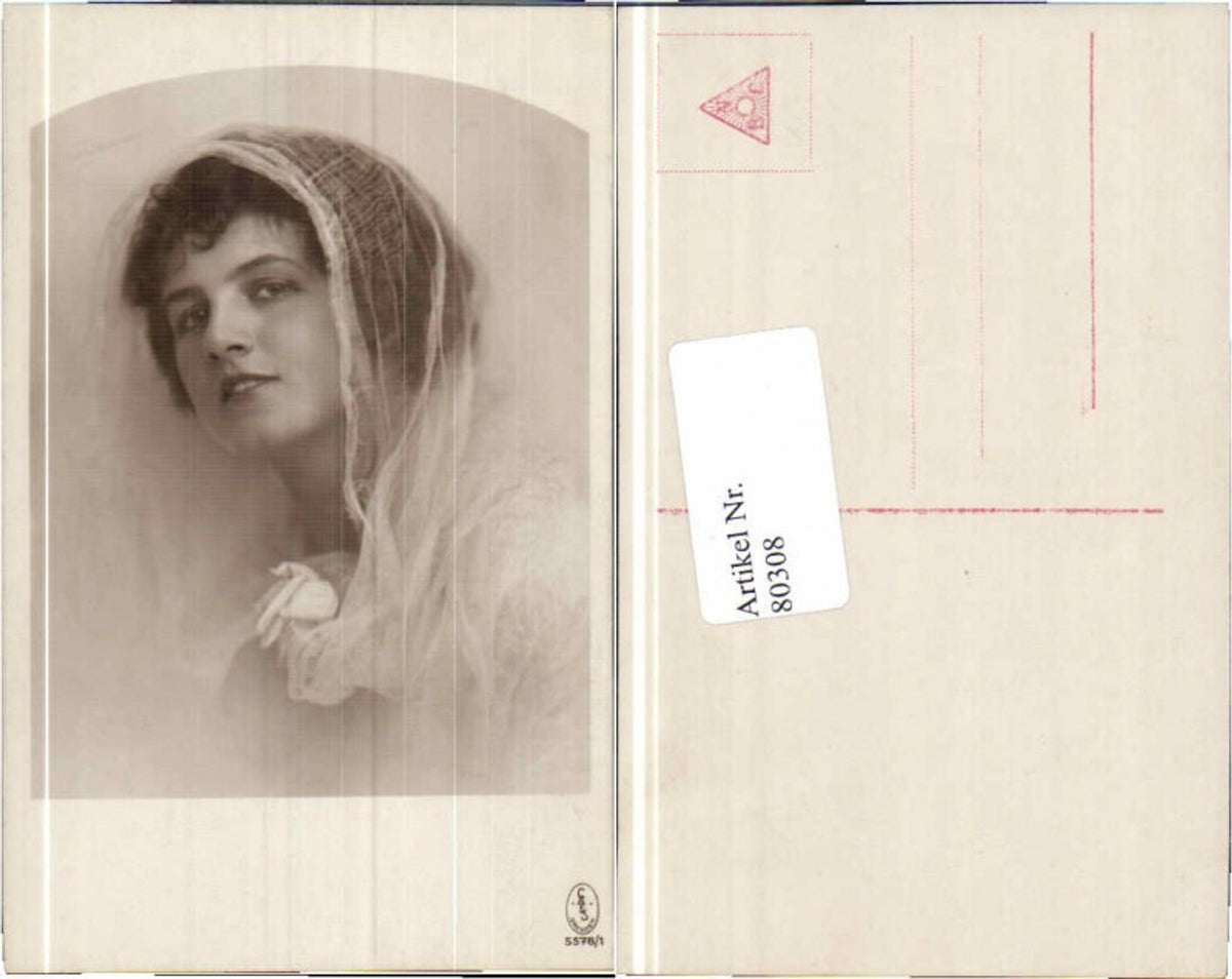 80308, Beautiful woman with veil fashion