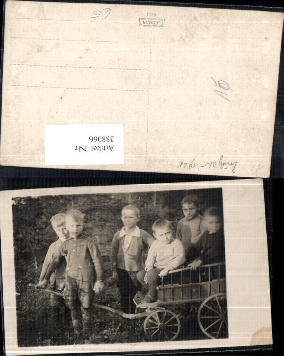 388066,Foto Ak Kinder Buben Jungen m. Leiterwagen v. Wald Bäume
