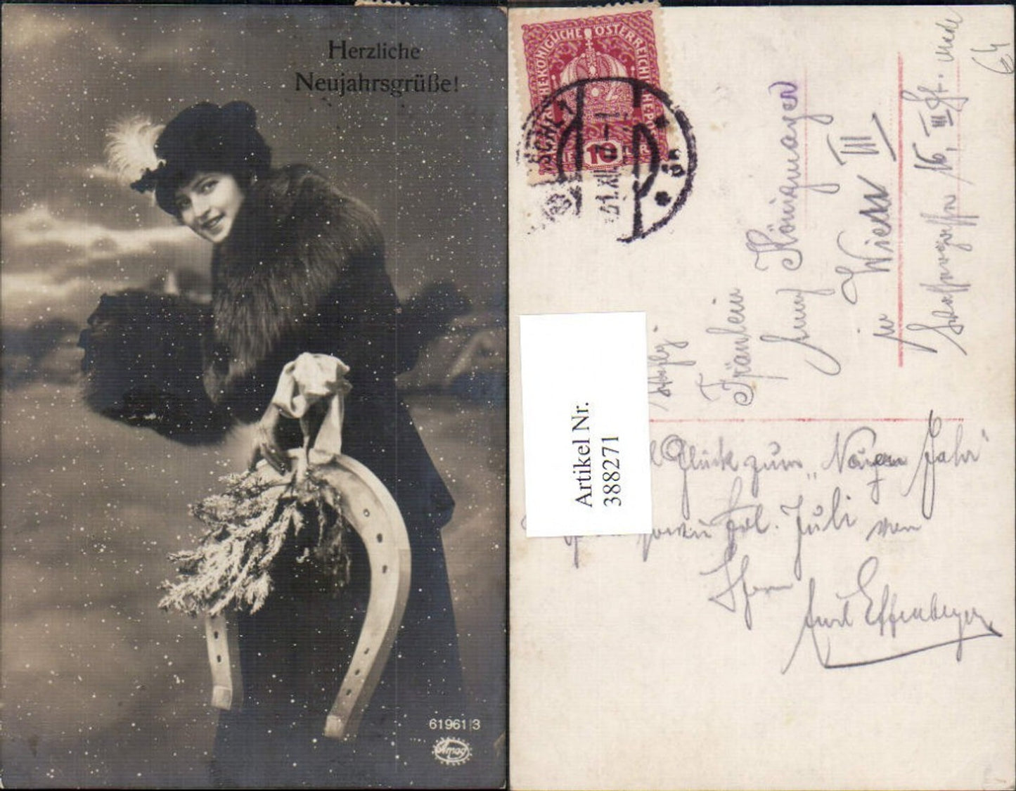 388271,Frau Pelzmode Pelz Mode Hut Hufeisen Zweige