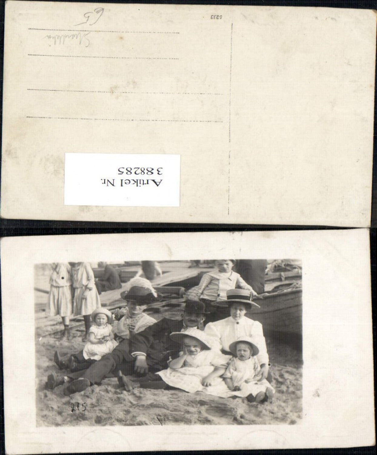 388285,Foto Ak Frauen Mann m. Kinder Strandleben Alkohol