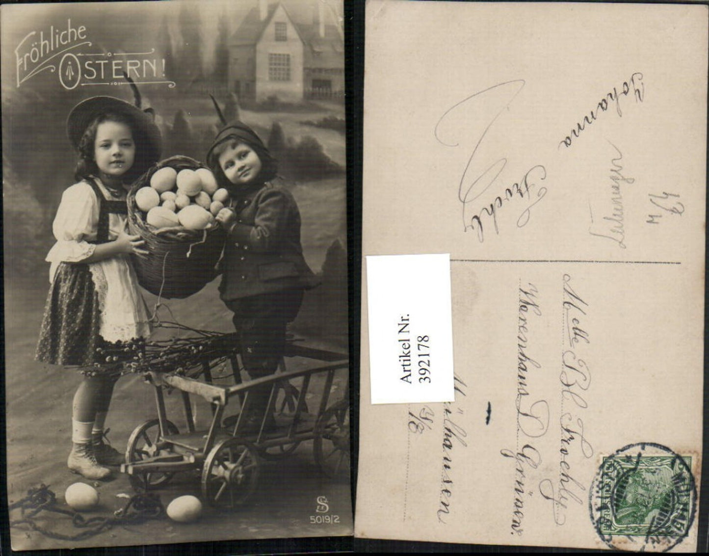 392178,Ostern Kinder m. Federhüten Leiterwagen Korb Eier Palmkätzchen